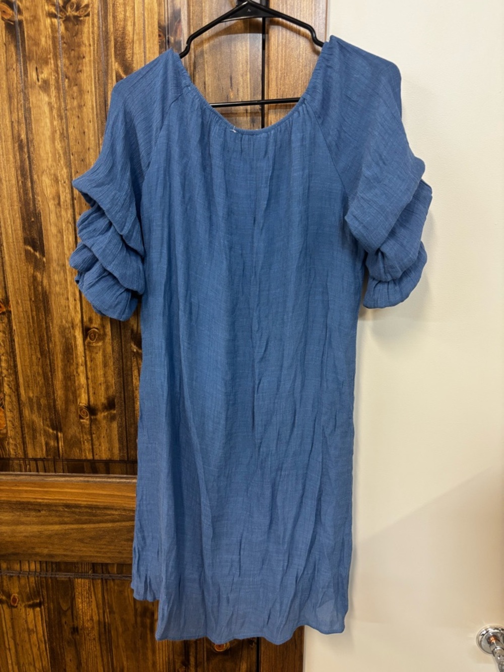Relaxed Blue Midi Dress with Ruffle Short Sleeves